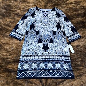 Sandra Darren dress size L white and blue